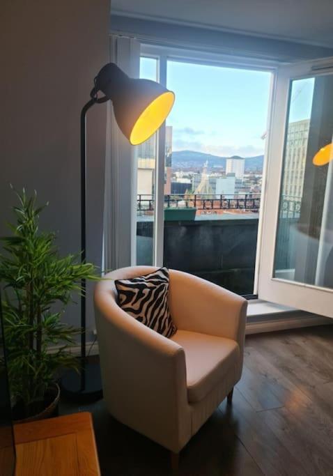City Centre Top Floor Apartment In Belfast City Centre Luaran gambar